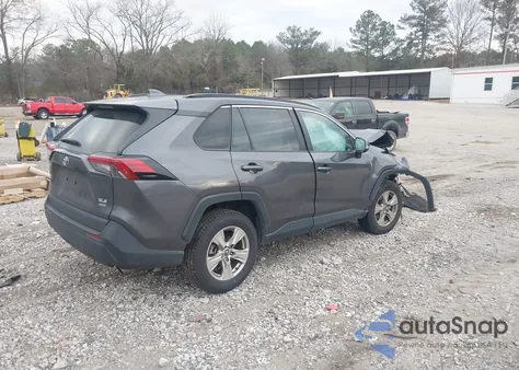 2019 Toyota Rav4 Xle from USA, damaged, VIN 2T3P1RFV3KW004688